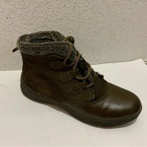 BareTraps Augustina Boots Brown Leather suede fur Water Resistant Winter 10M